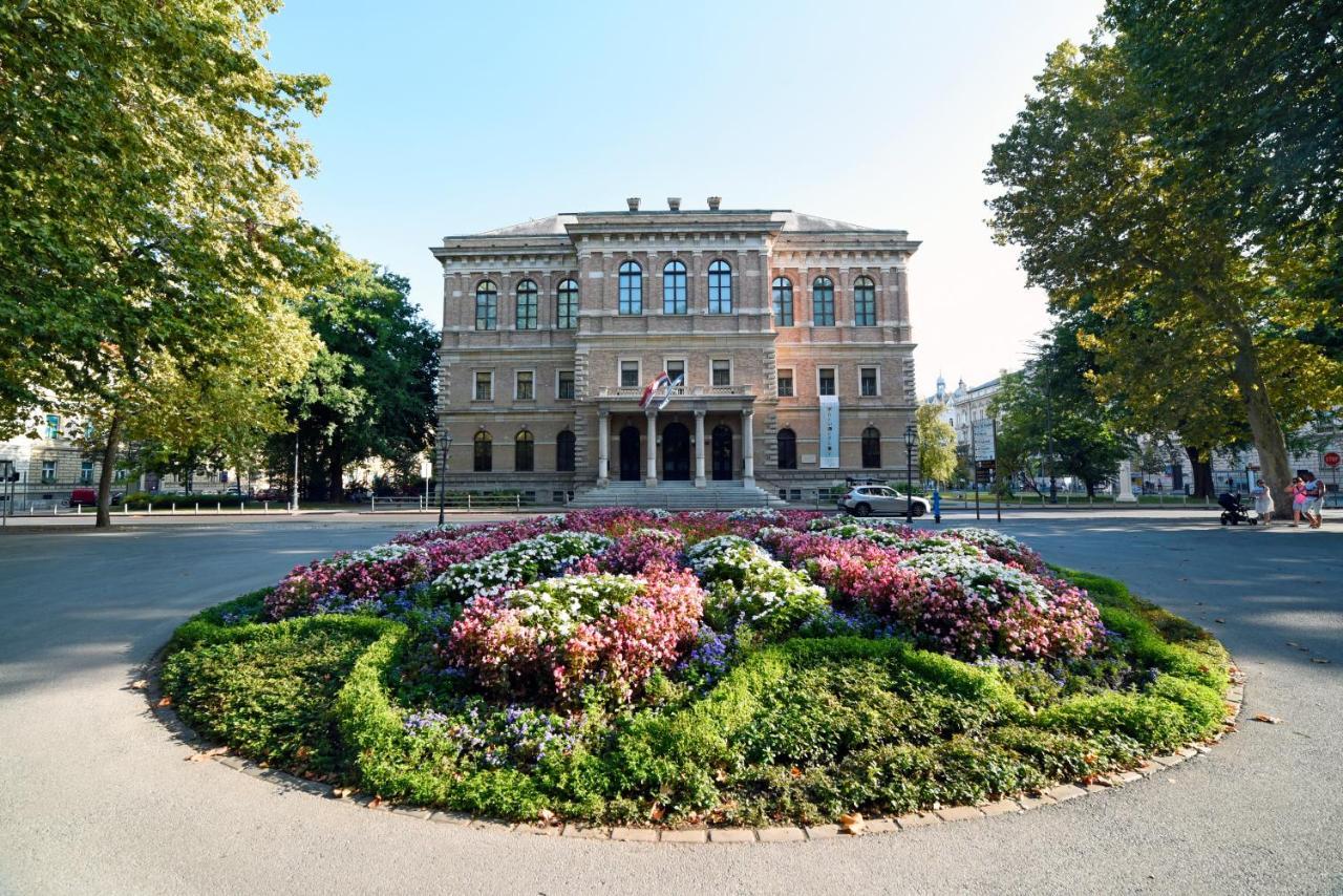 Apartamento 1Br In Central Zagreb & Main Station, Free Parking Exterior foto